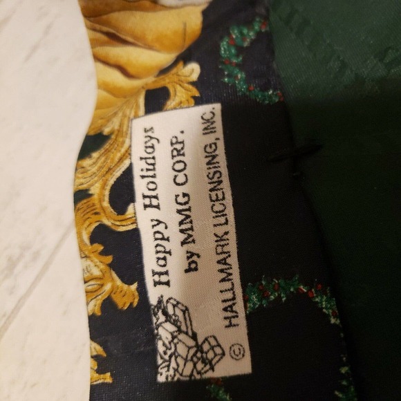 Lot Of 2: Vtg.Hallmark Christmas Santa Reindeer Holly Men’s Neckties Made in USA - Picture 6 of 9